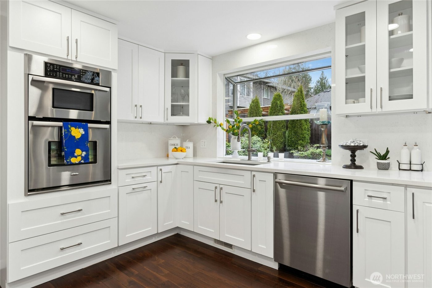 23512 NE 19th Drive , Sammamish, WA 98074-4430