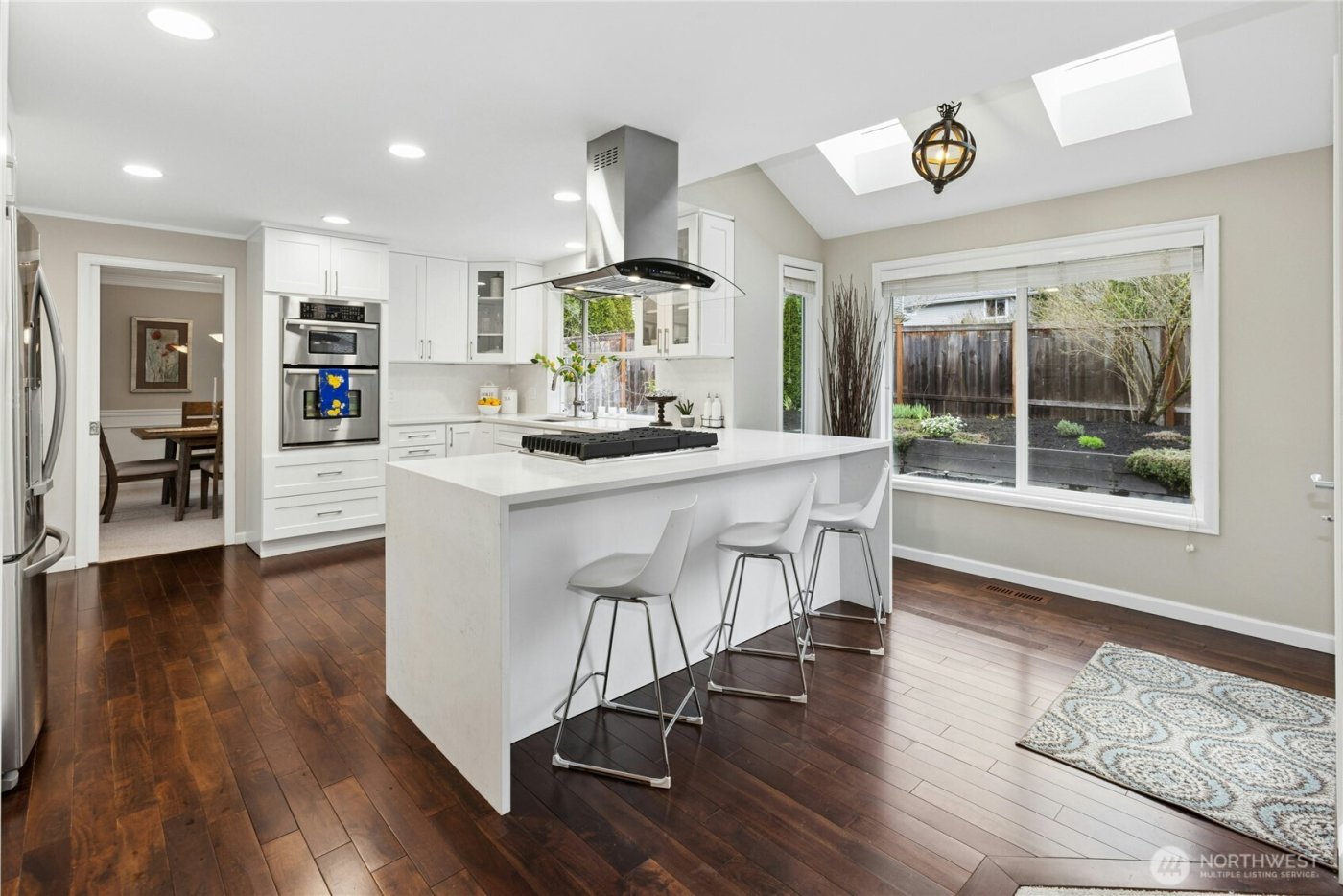 23512 NE 19th Drive , Sammamish, WA 98074-4430