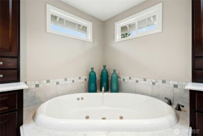 23512 NE 19th Drive , Sammamish, WA 98074-4430 - Photo 26