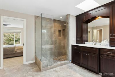 23512 NE 19th Drive , Sammamish, WA 98074-4430 - Photo 27