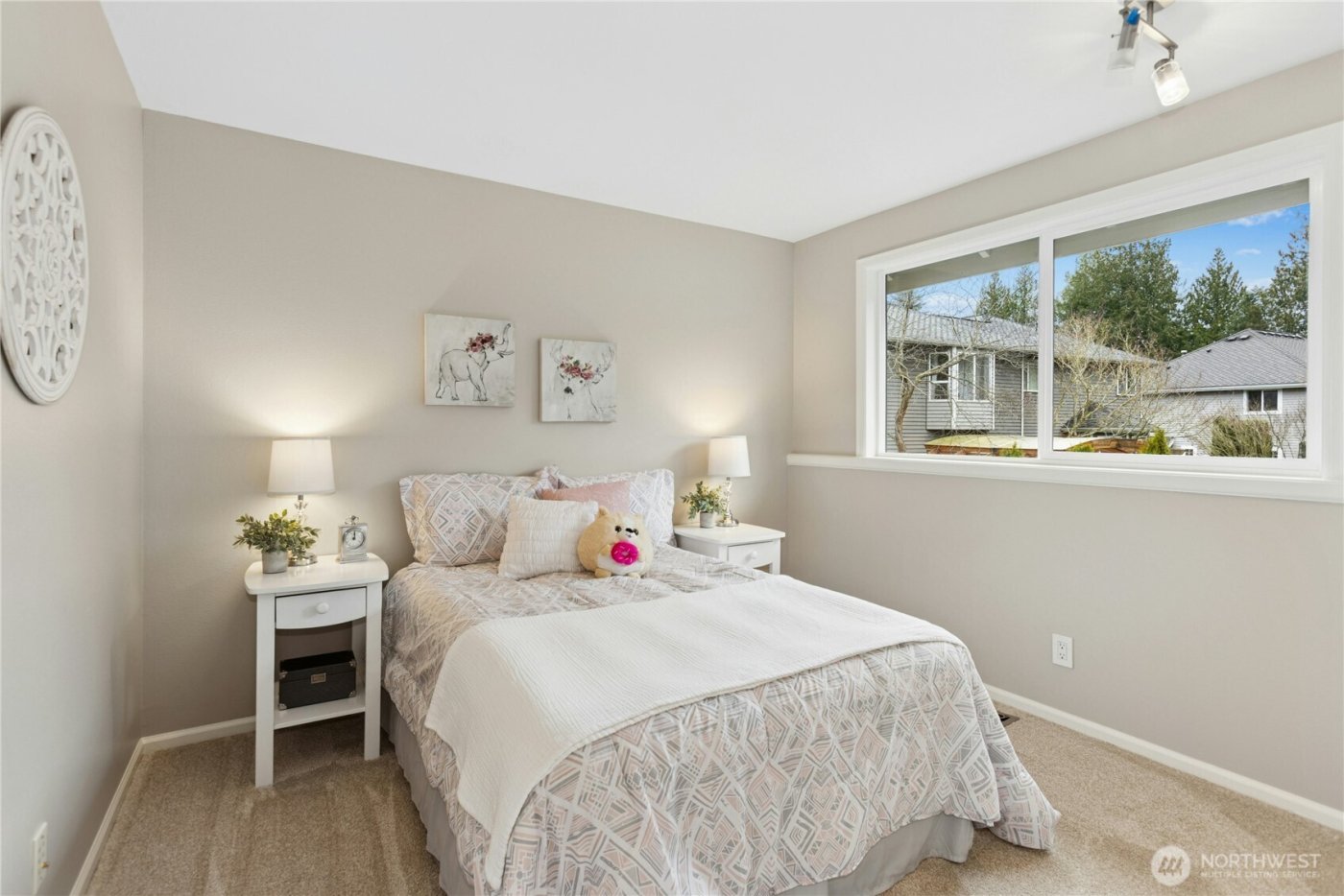 23512 NE 19th Drive , Sammamish, WA 98074-4430