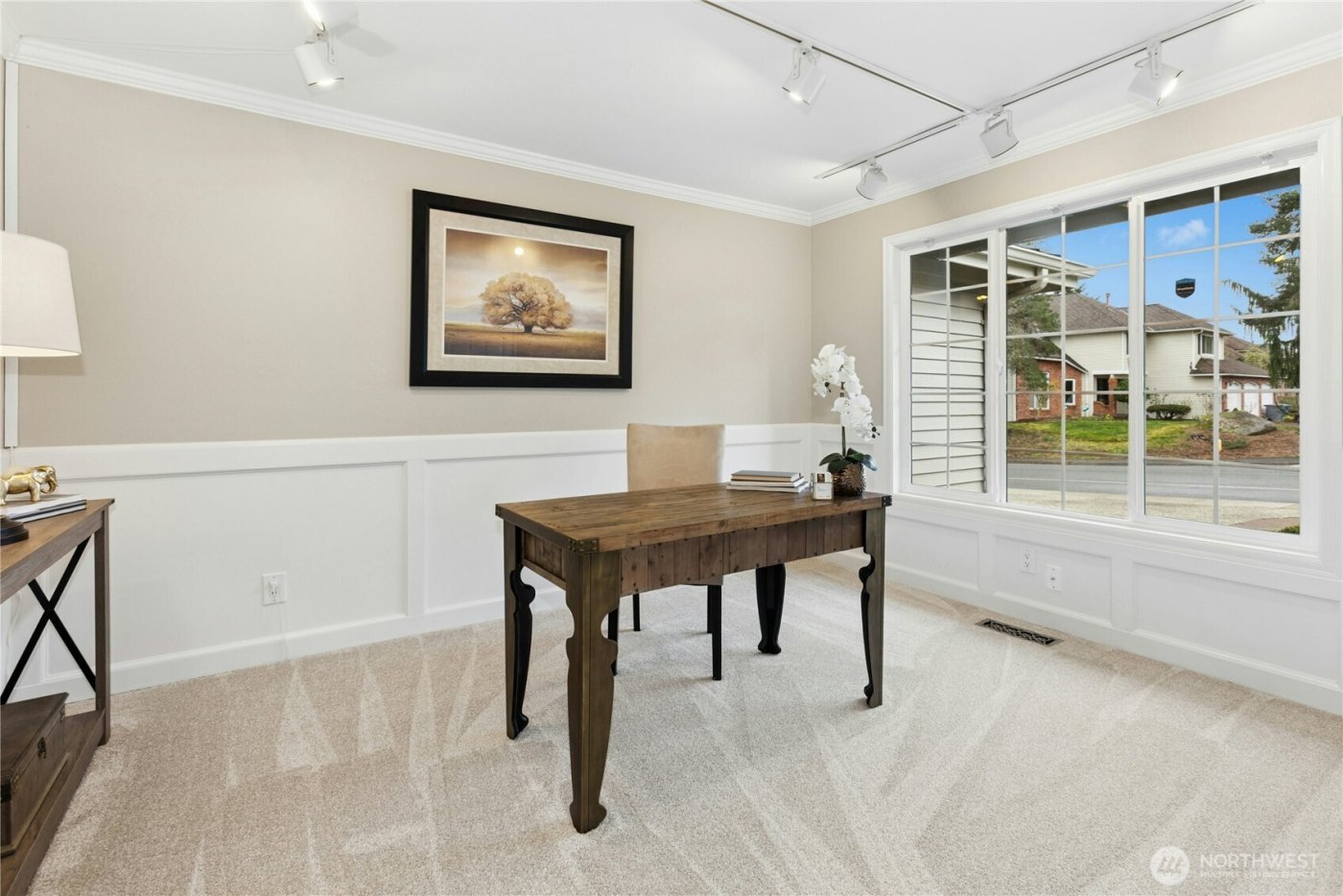 23512 NE 19th Drive , Sammamish, WA 98074-4430