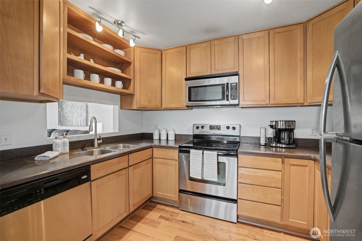 4108 NE 6th Place #2A, Renton, WA 98059