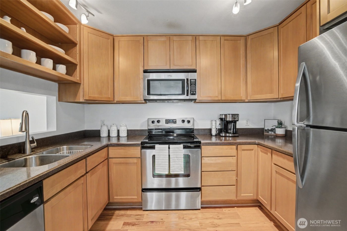 4108 NE 6th Place #2A, Renton, WA 98059