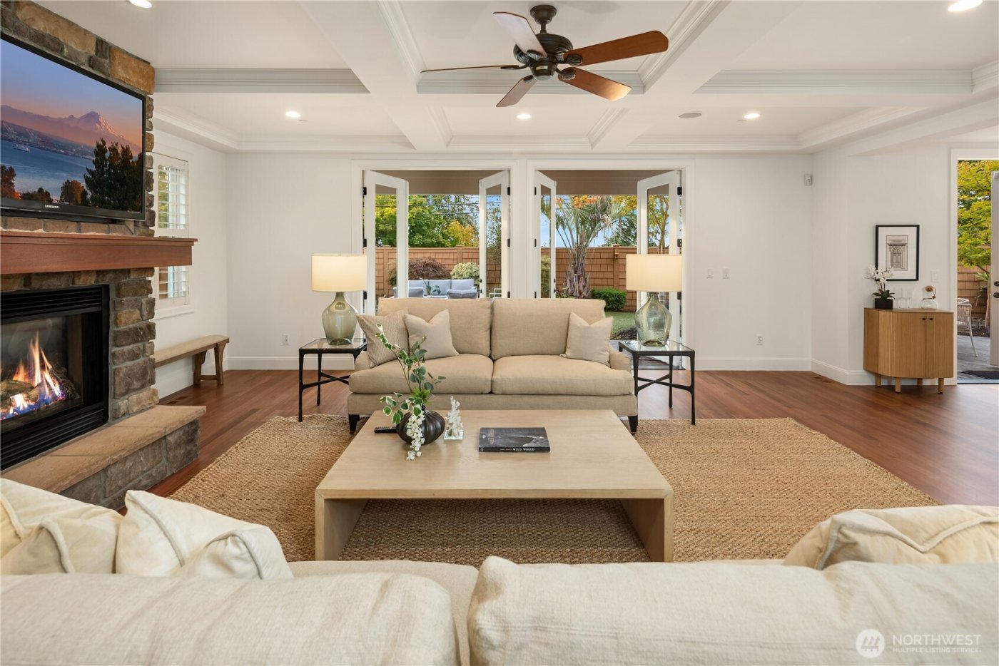 6577 102nd Avenue NE, Kirkland, WA 98033