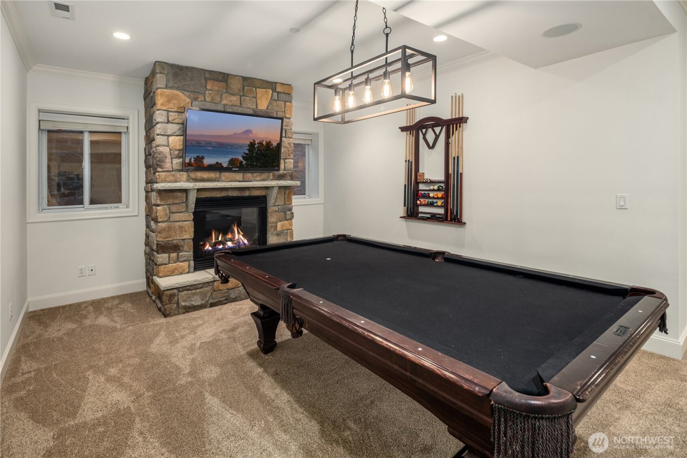 6577 102nd Avenue NE, Kirkland, WA 98033