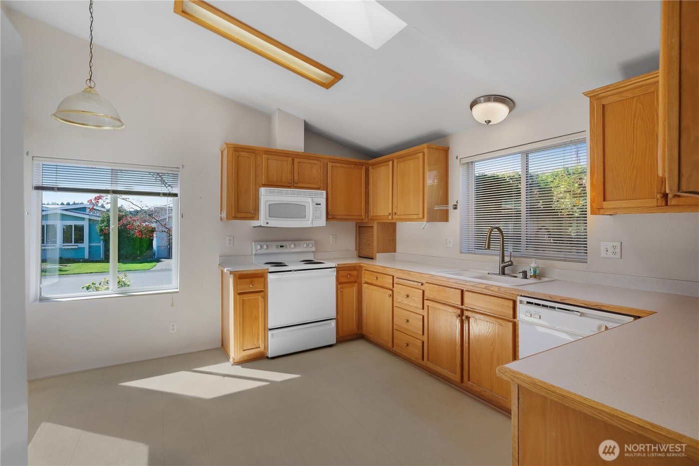 8124 18th Lane SE #142, Lacey, WA 98503