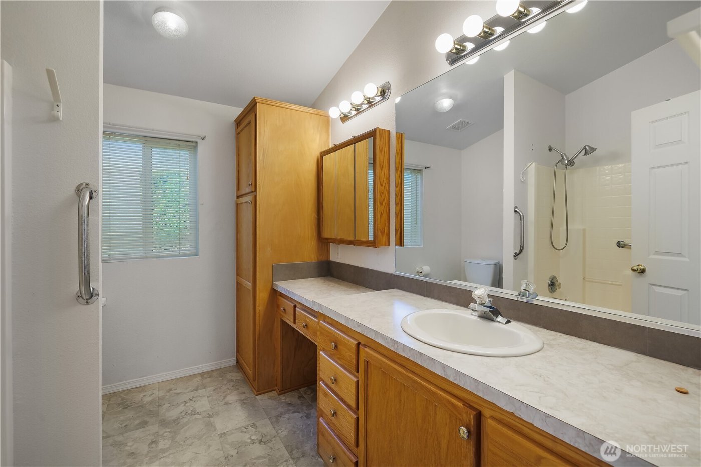 8124 18th Lane SE #142, Lacey, WA 98503