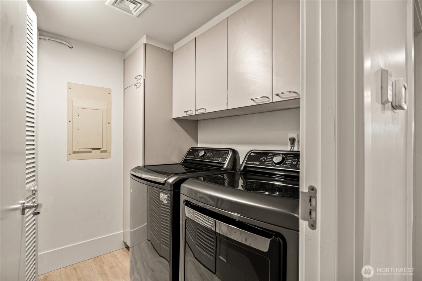 101 99th Avenue NE #101, Bellevue, WA 98004