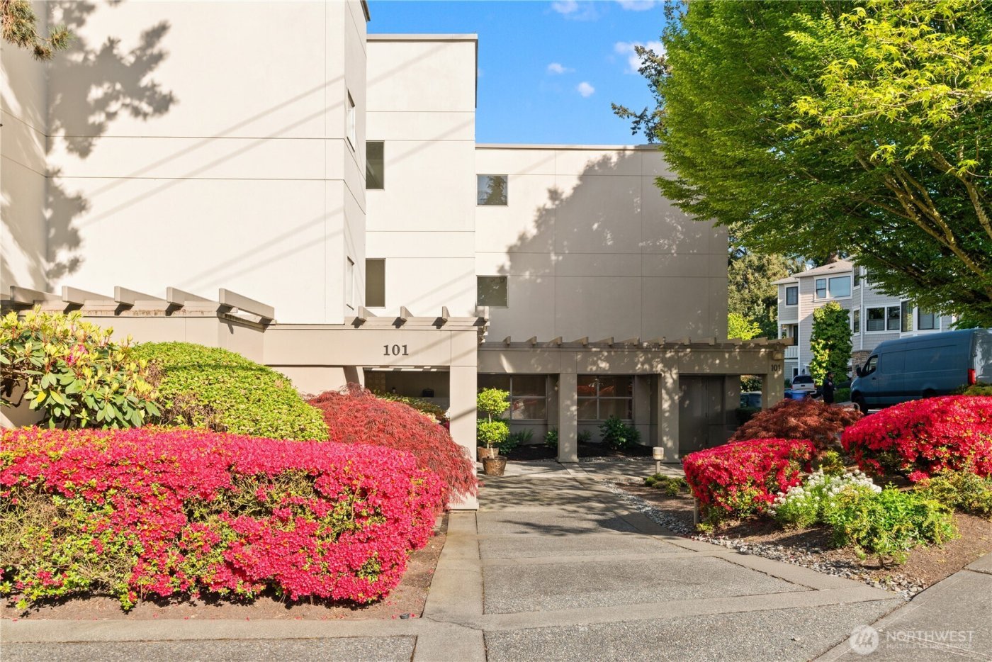 101 99th Avenue NE #101, Bellevue, WA 98004
