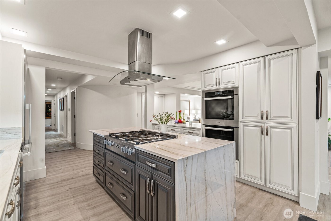 101 99th Avenue NE #101, Bellevue, WA 98004