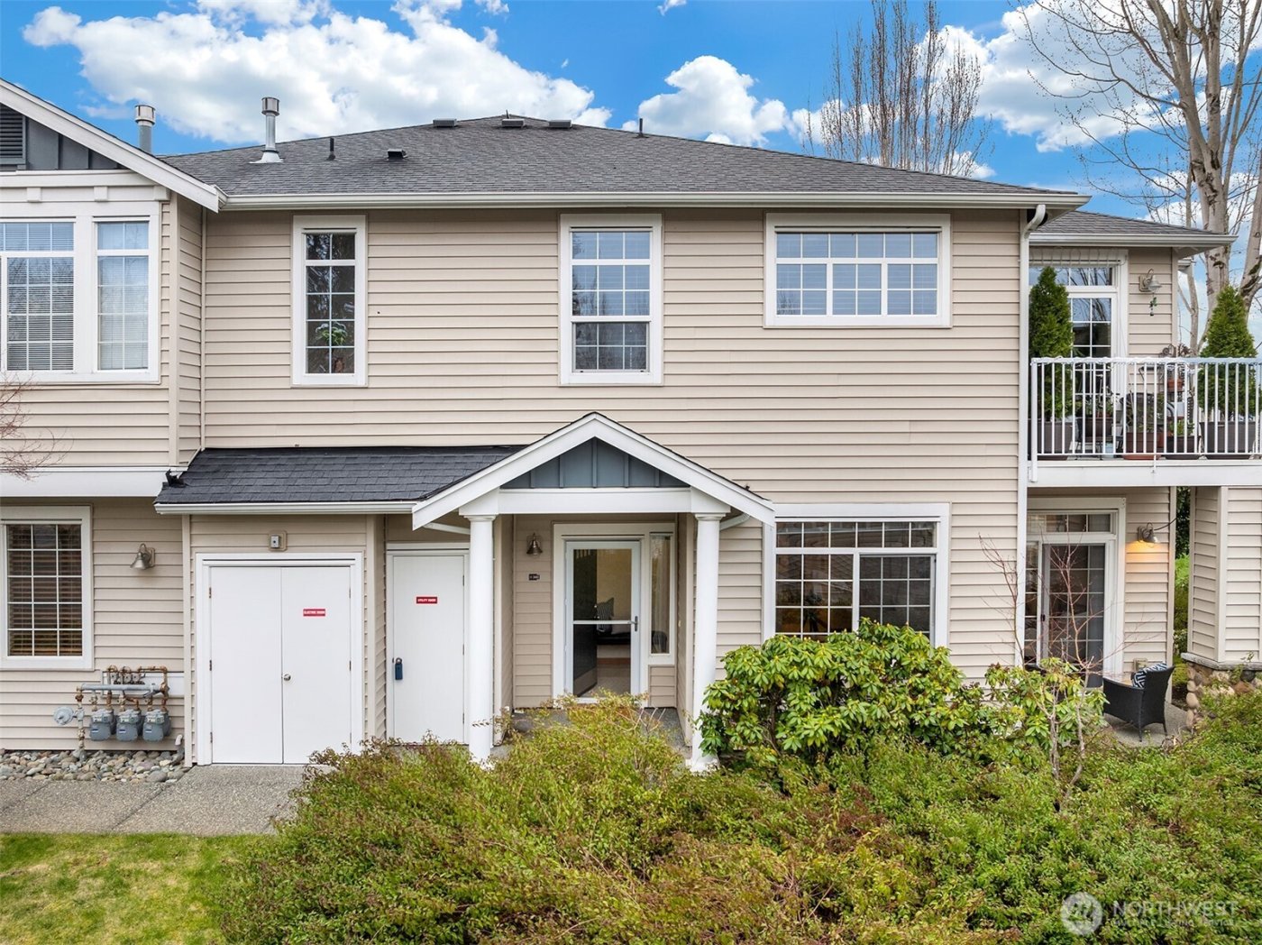 1855 Trossachs Boulevard SE #2402, Sammamish, WA 98075