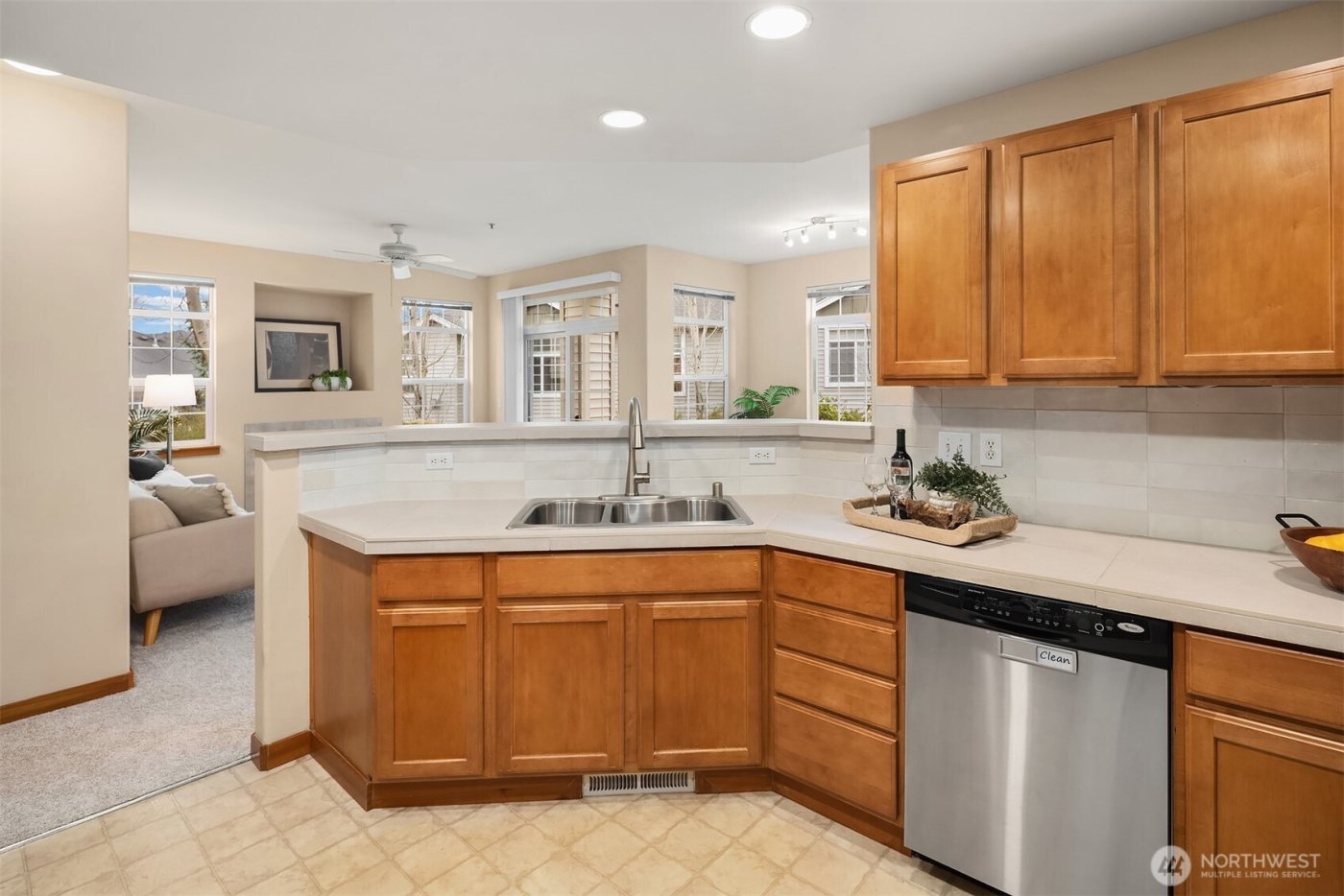 1855 Trossachs Boulevard SE #2402, Sammamish, WA 98075