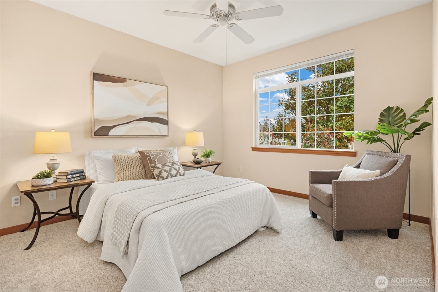 1855 Trossachs Boulevard SE #2402, Sammamish, WA 98075