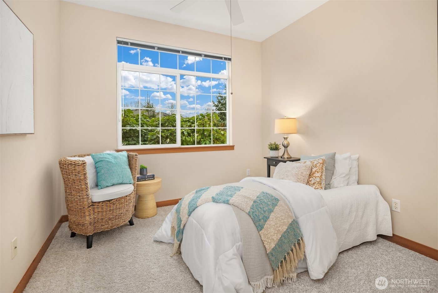 1855 Trossachs Boulevard SE #2402, Sammamish, WA 98075