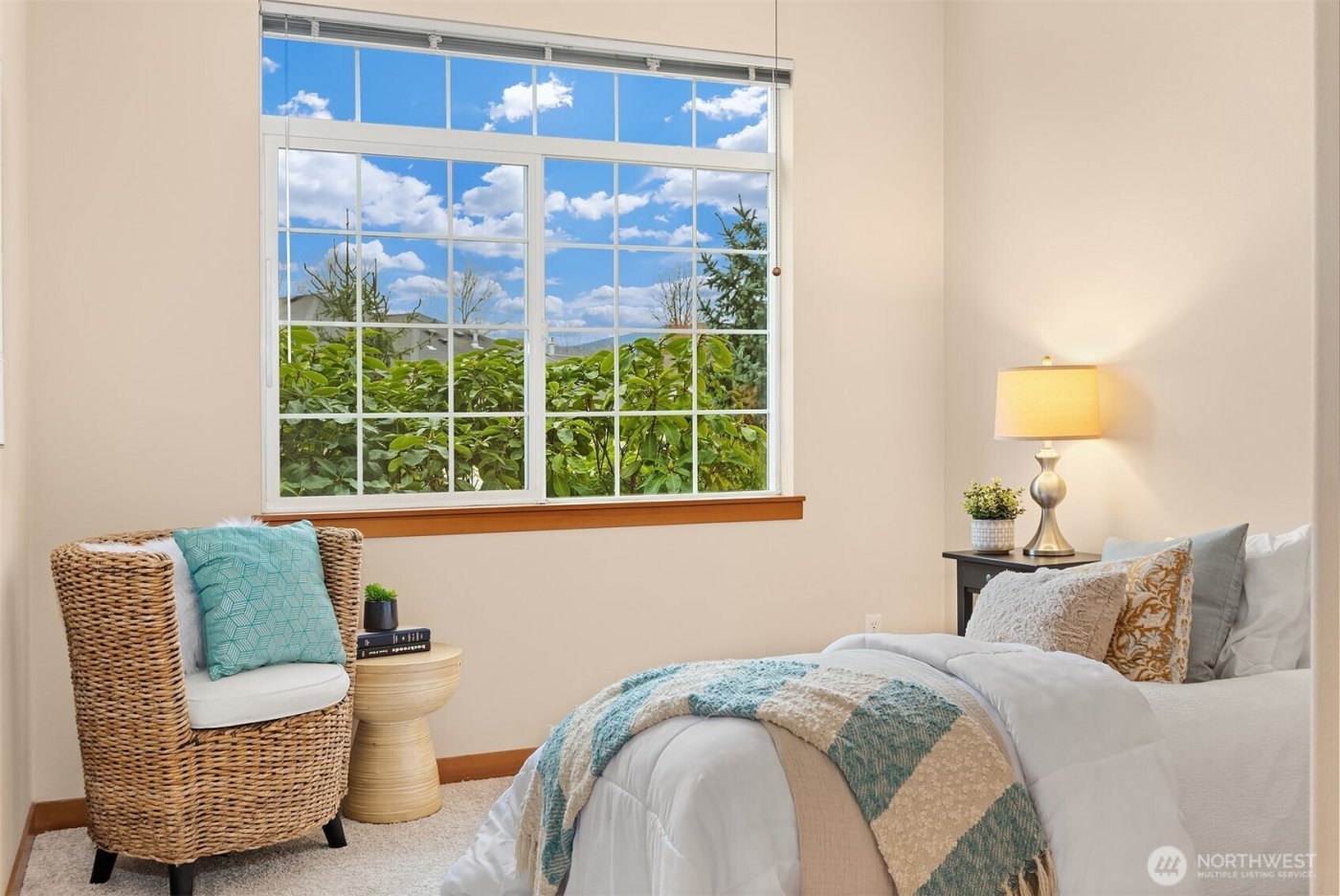 1855 Trossachs Boulevard SE #2402, Sammamish, WA 98075