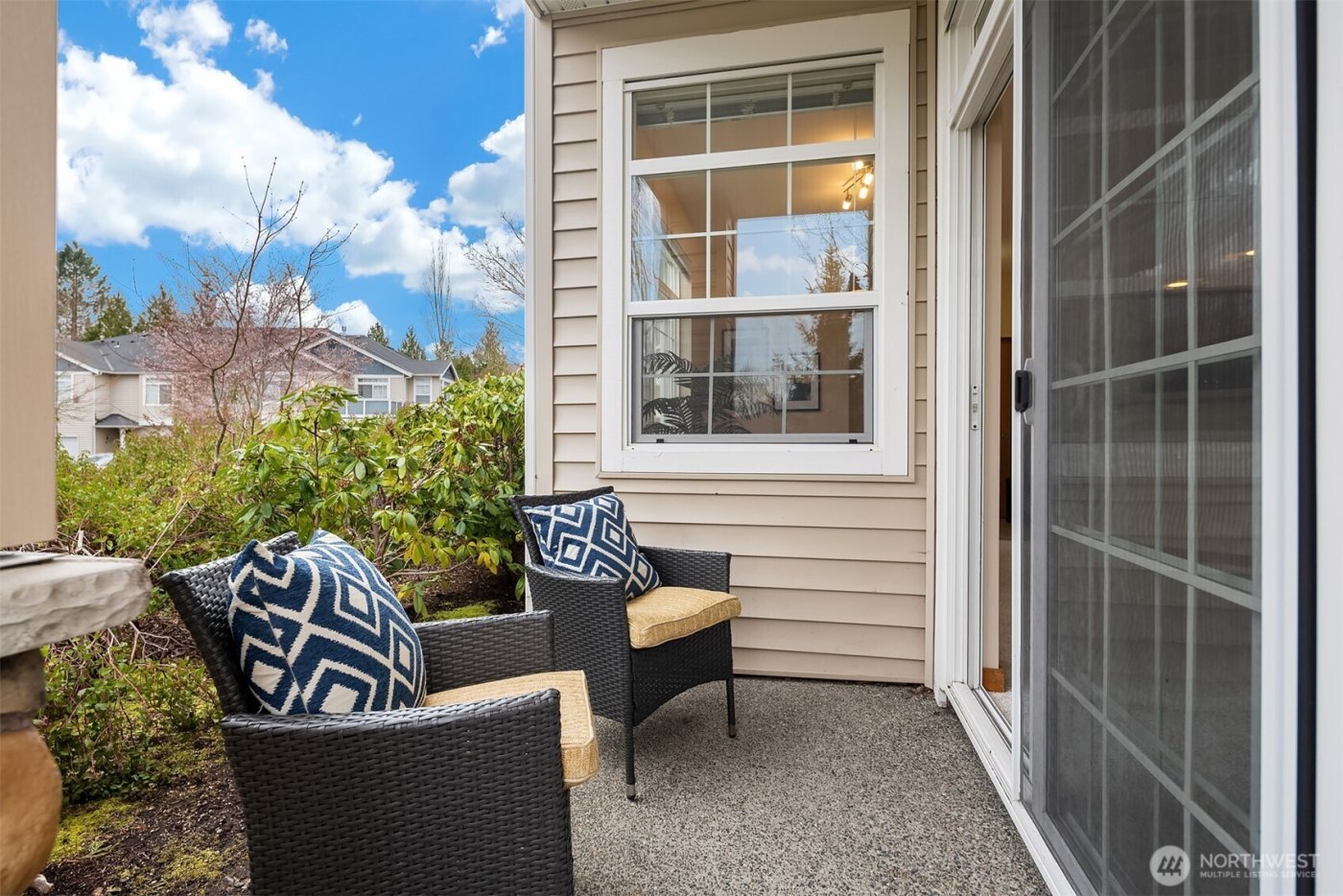 1855 Trossachs Boulevard SE #2402, Sammamish, WA 98075