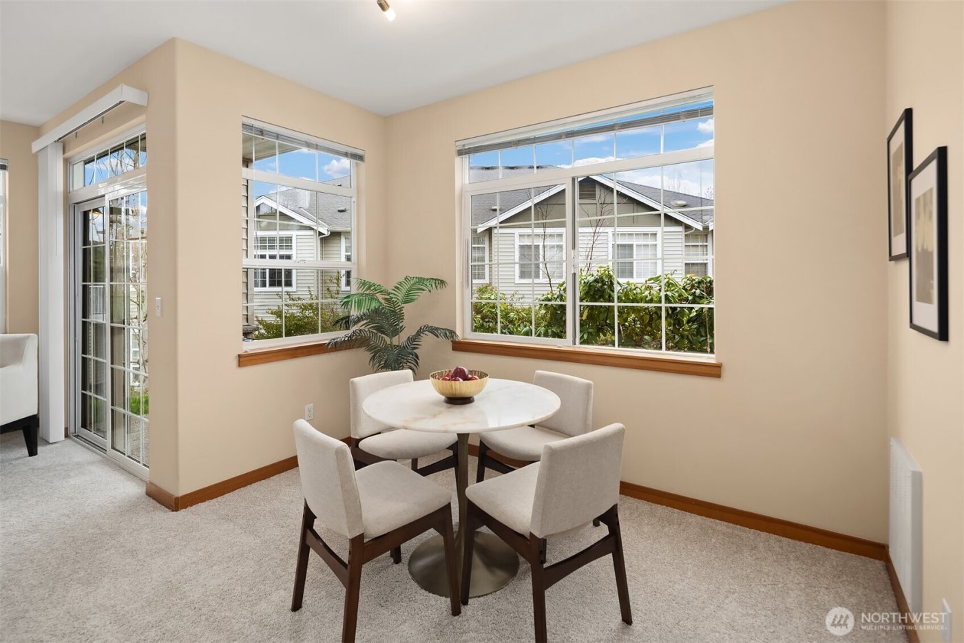 1855 Trossachs Boulevard SE #2402, Sammamish, WA 98075