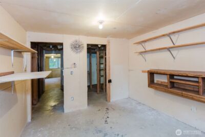 13607 W Raven Lane , Bremerton, WA 98312 - Photo 32