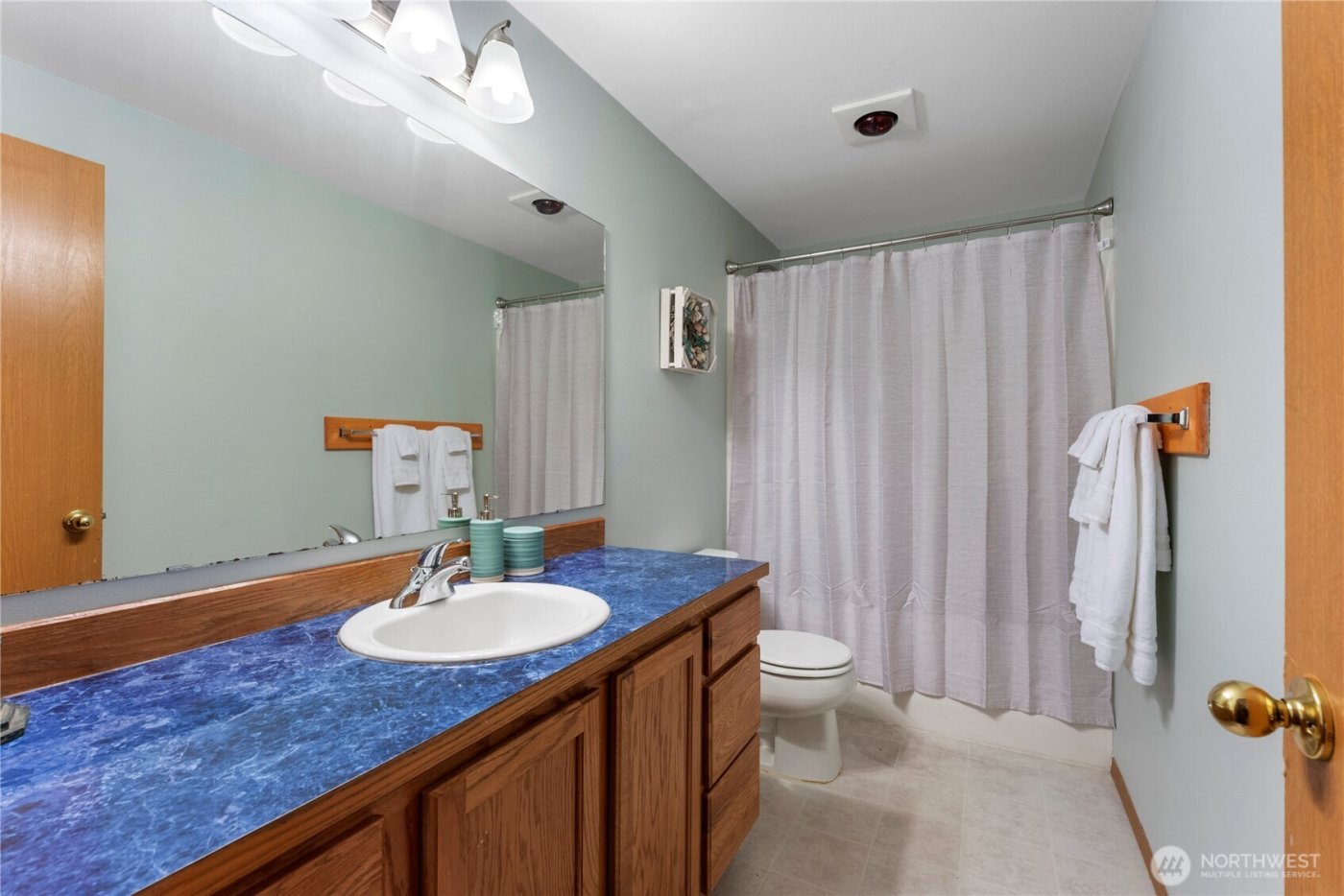 120 S Ocosta Street , Westport, WA 98595