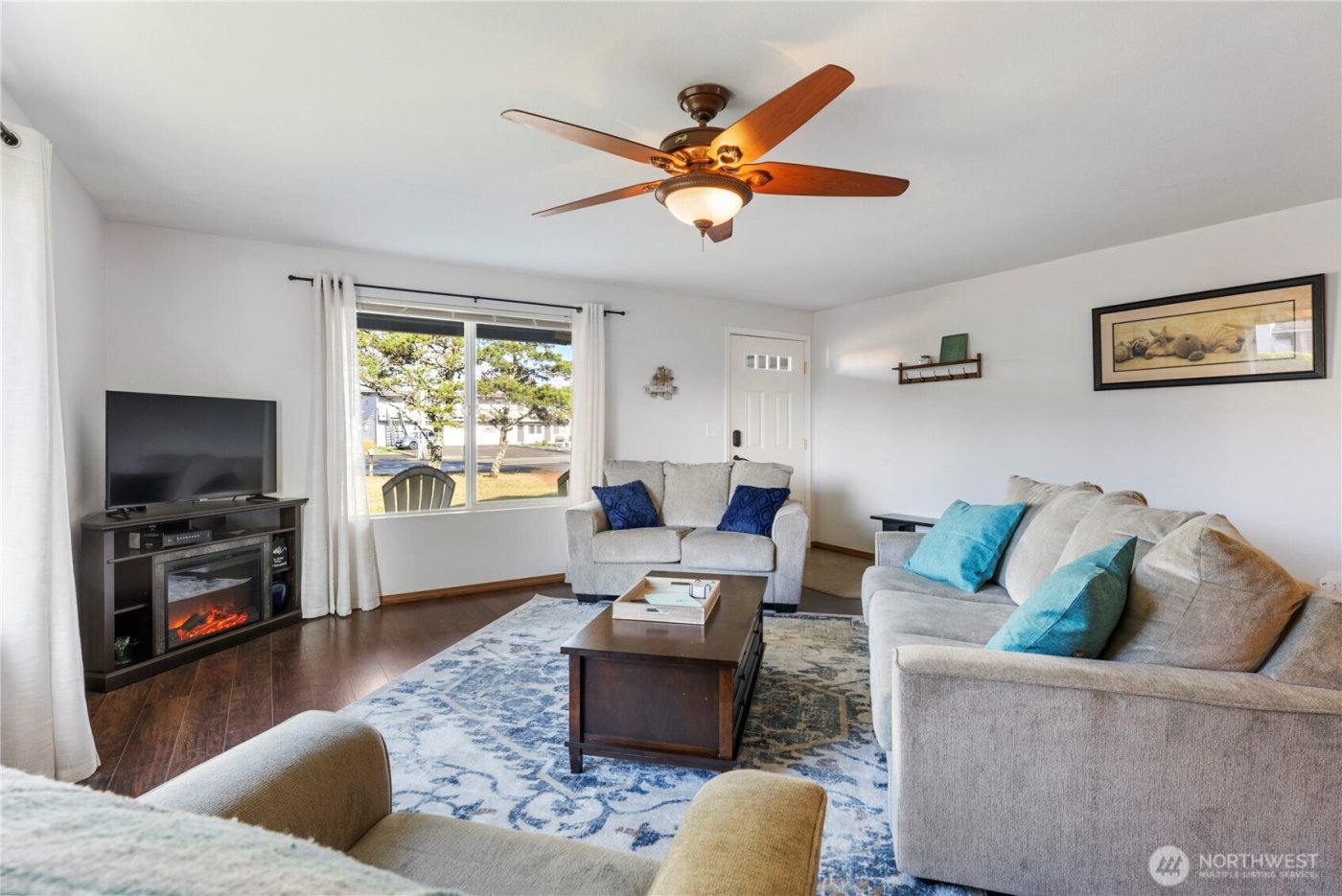 120 S Ocosta Street , Westport, WA 98595