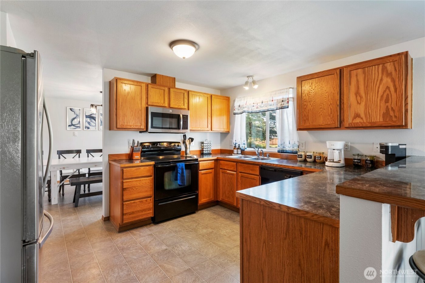 120 S Ocosta Street , Westport, WA 98595