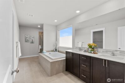 18815 111th Avenue E, Puyallup, WA 98374 - Photo 24