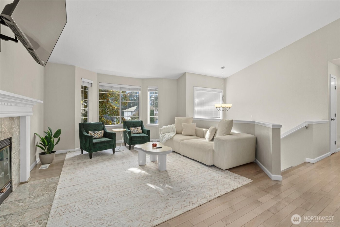 37541 21st Avenue S, Federal Way, WA 98003