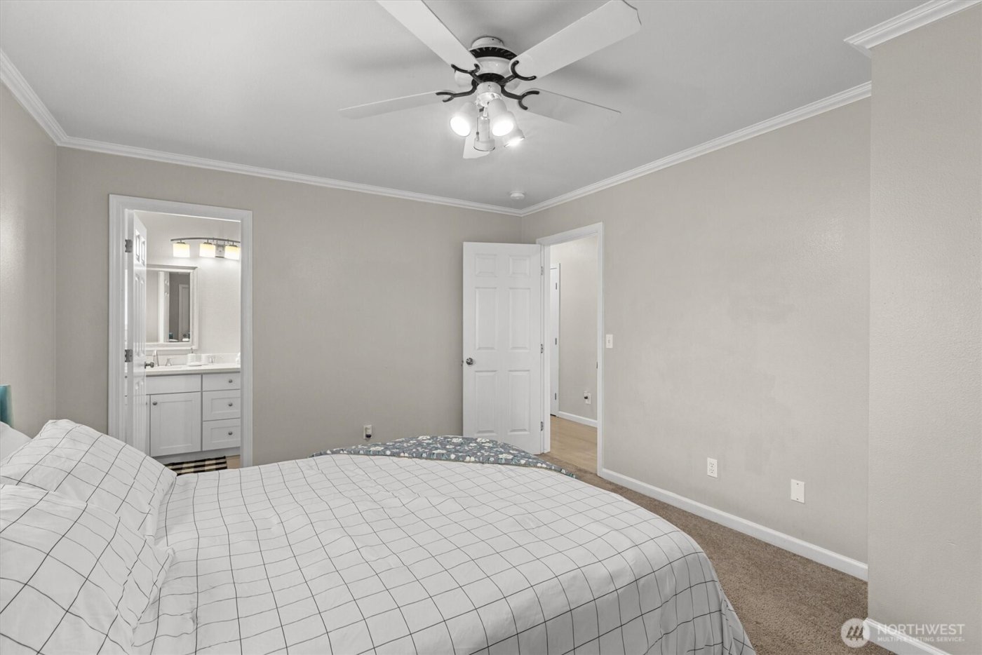 37541 21st Avenue S, Federal Way, WA 98003