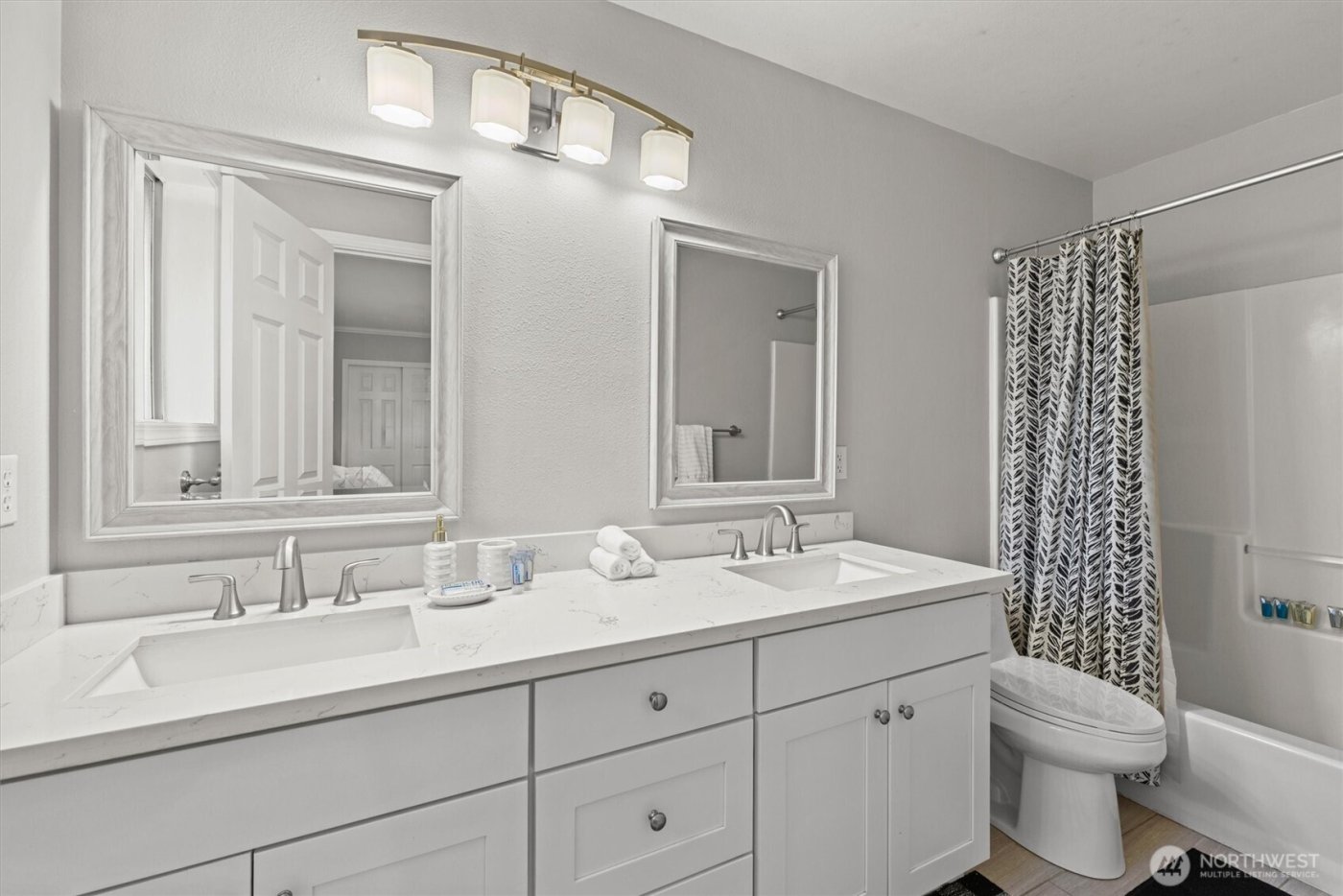 37541 21st Avenue S, Federal Way, WA 98003