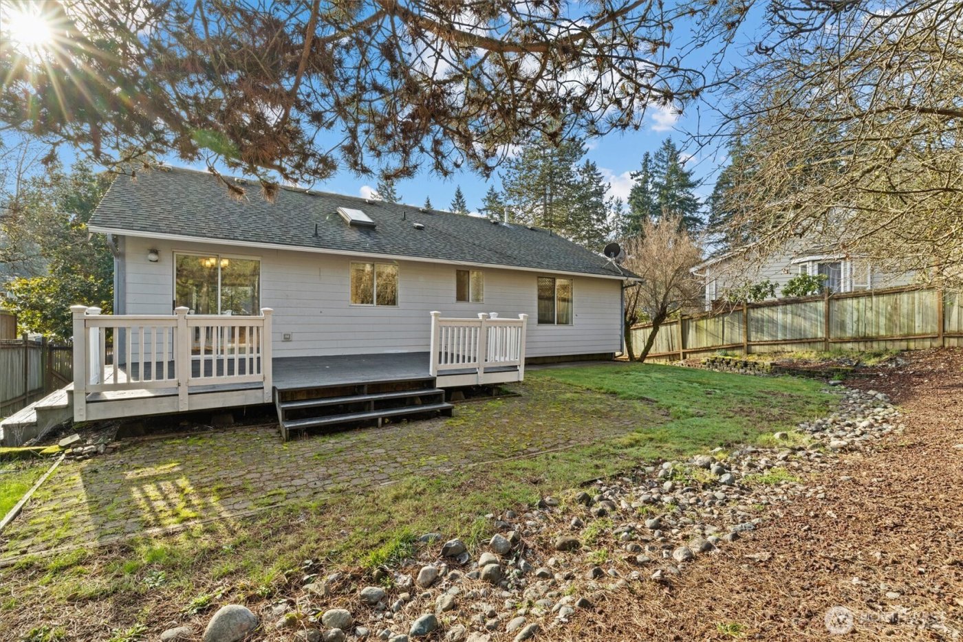 37541 21st Avenue S, Federal Way, WA 98003
