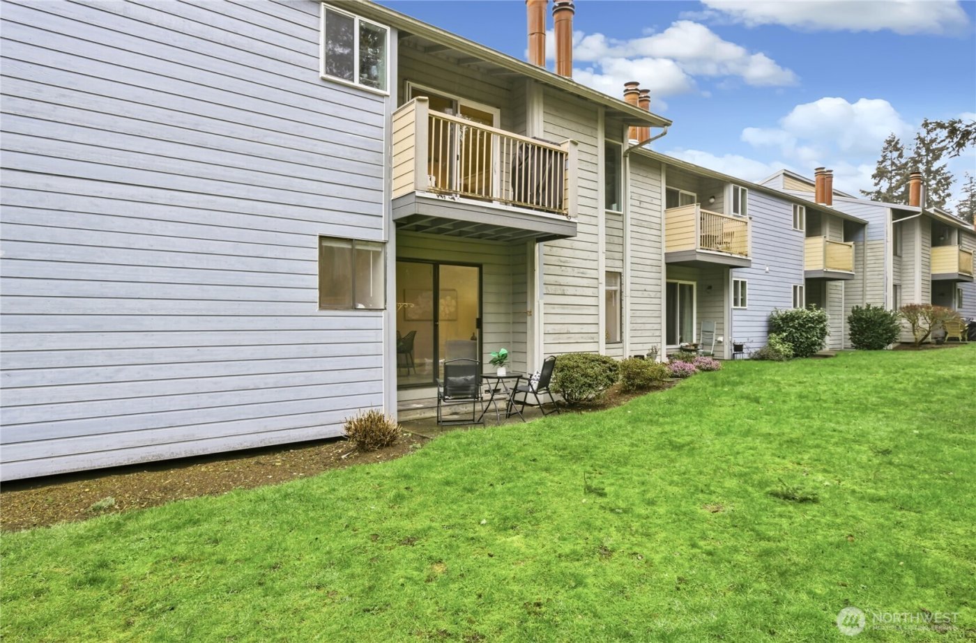 14401 SE Petrovitsky Road #B102, Renton, WA 98058