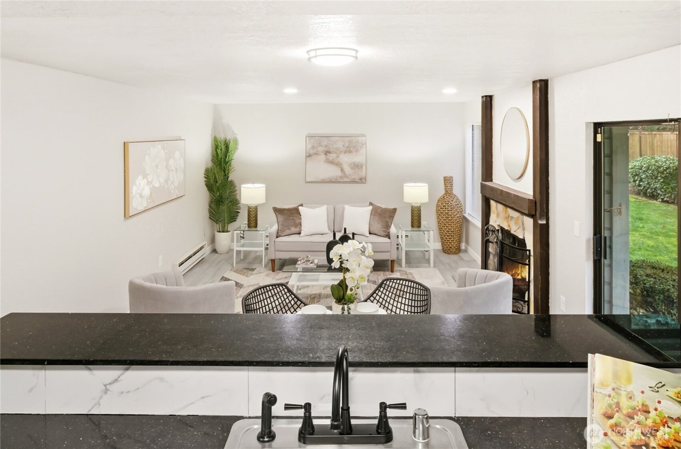 14401 SE Petrovitsky Road #B102, Renton, WA 98058