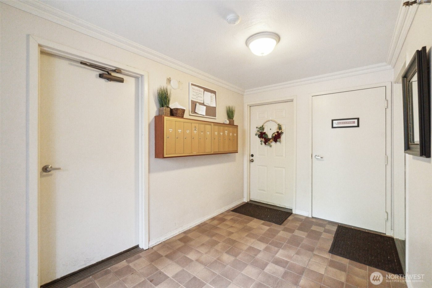 4222 Beach Drive SW #202, Seattle, WA 98116