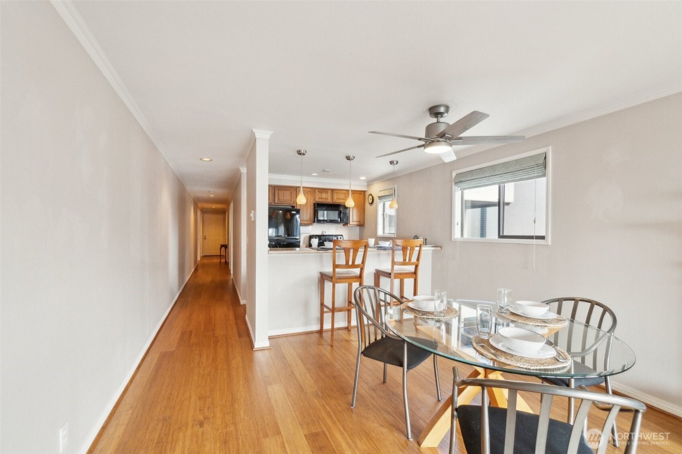 4222 Beach Drive SW #202, Seattle, WA 98116