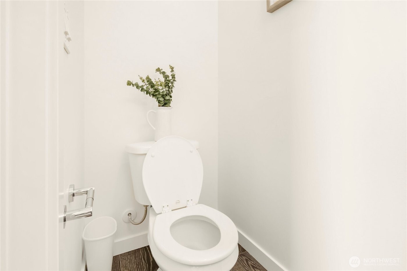 947 NW 56th Street , Seattle, WA 98107