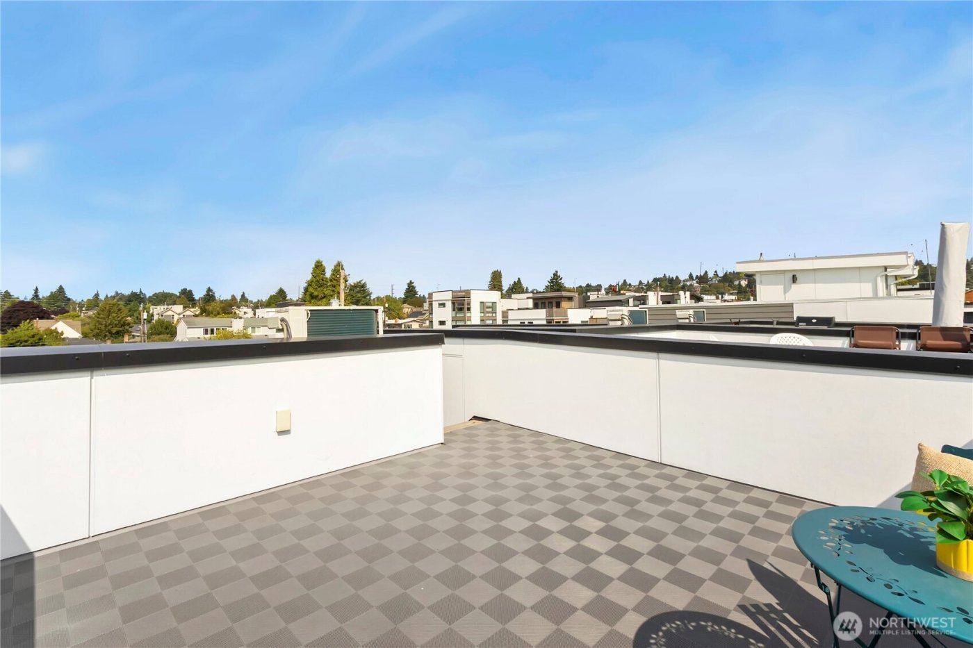 947 NW 56th Street , Seattle, WA 98107