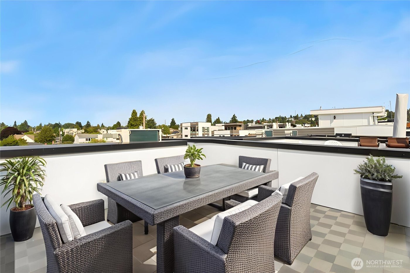 947 NW 56th Street , Seattle, WA 98107