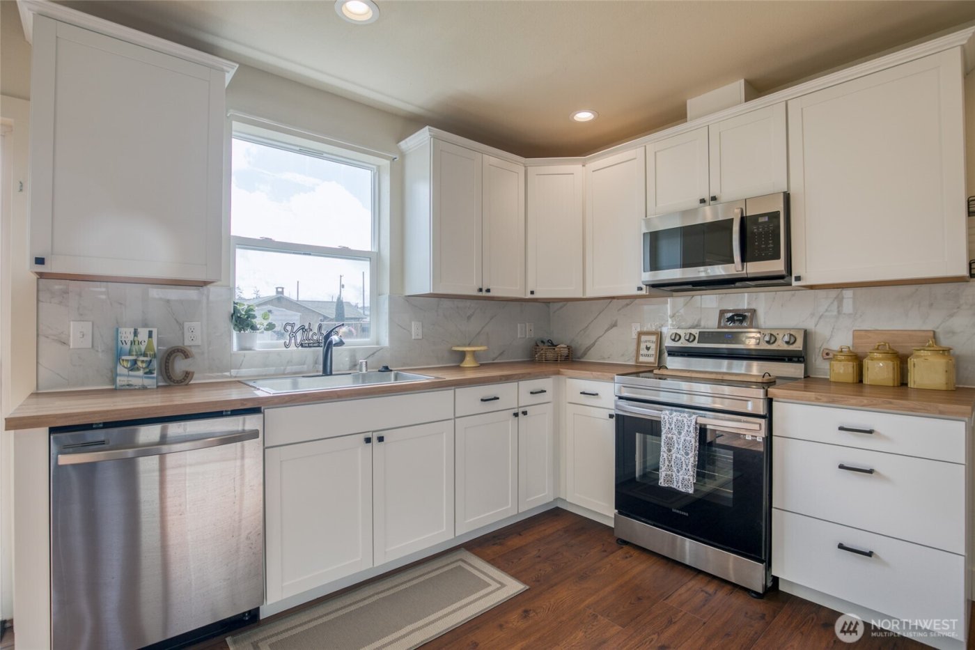 325 E Scott Street , Aberdeen, WA 98520