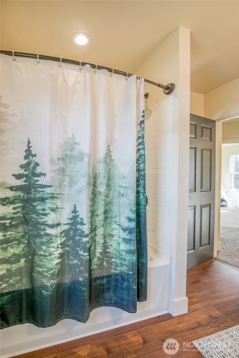 325 E Scott Street , Aberdeen, WA 98520