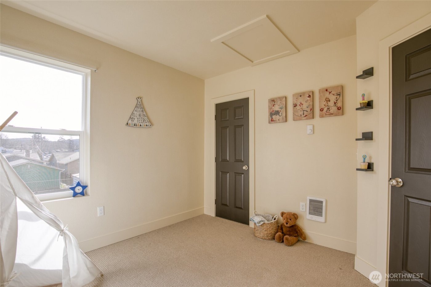 325 E Scott Street , Aberdeen, WA 98520