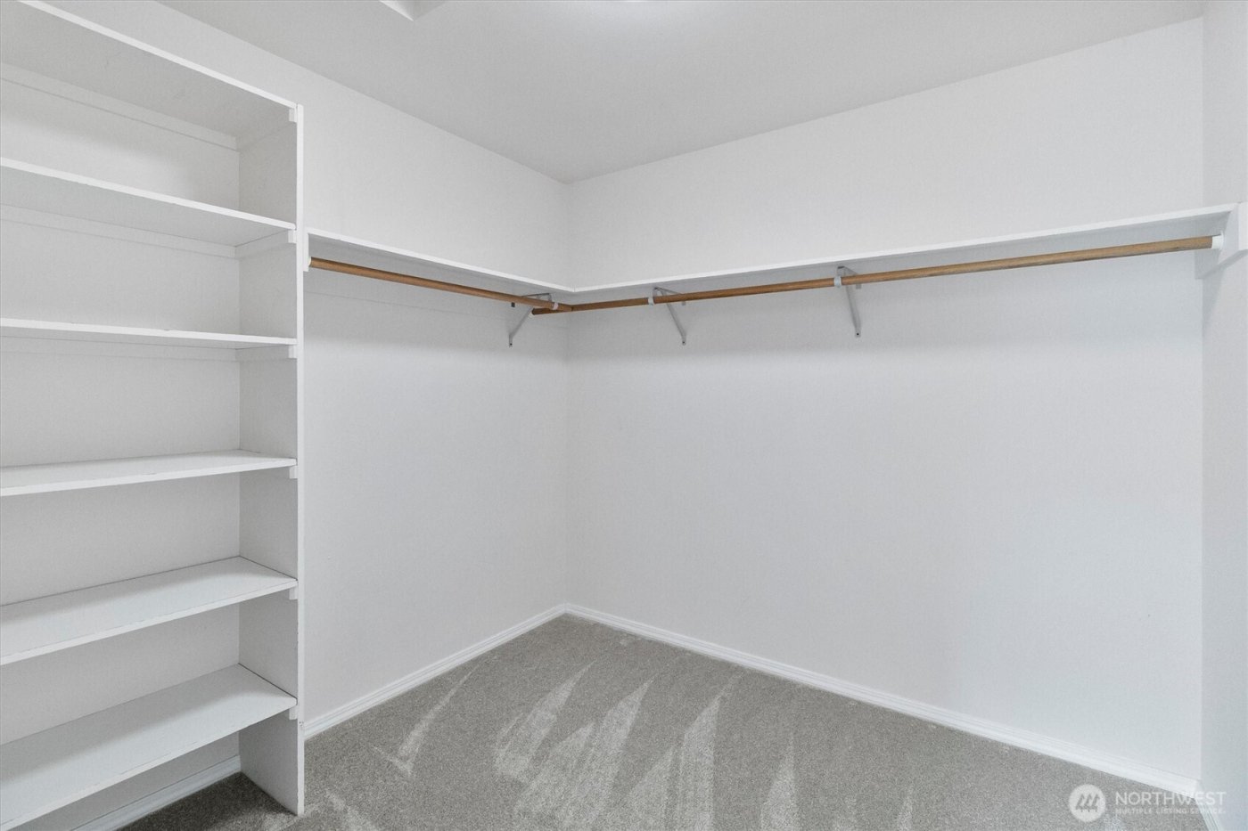 705 Finley Lane #N2, La Conner, WA 98257