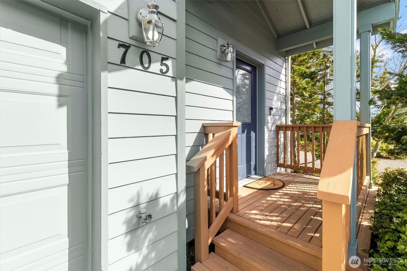 705 Finley Lane #N2, La Conner, WA 98257