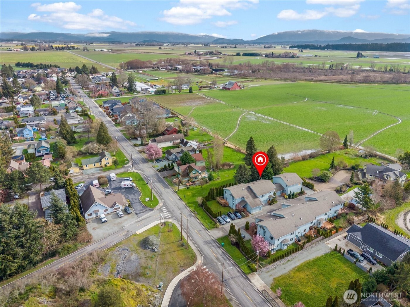 705 Finley Lane #N2, La Conner, WA 98257