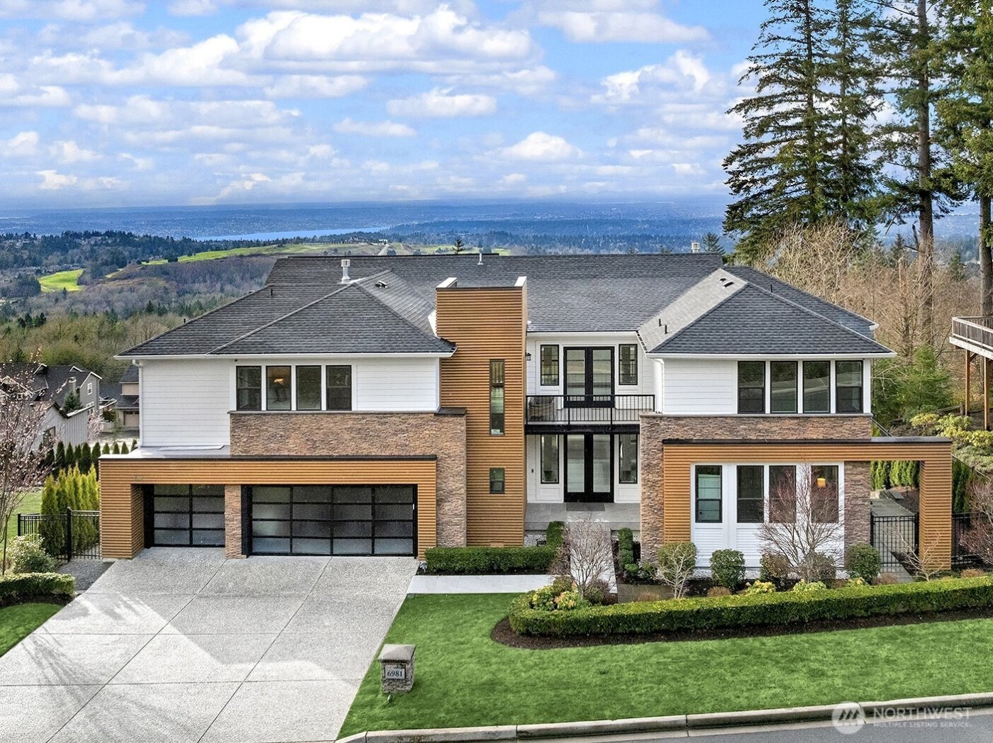 6981 171st Court SE, Bellevue, WA 98006-5038