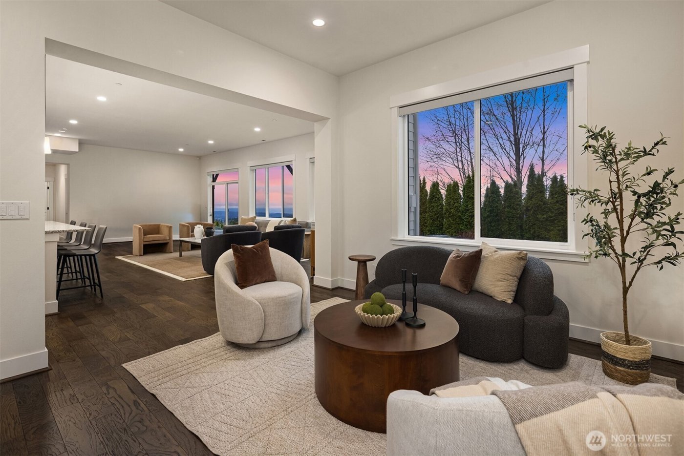 6981 171st Court SE, Bellevue, WA 98006-5038