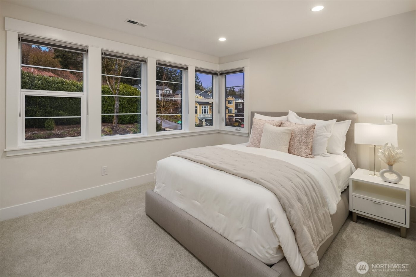 6981 171st Court SE, Bellevue, WA 98006-5038