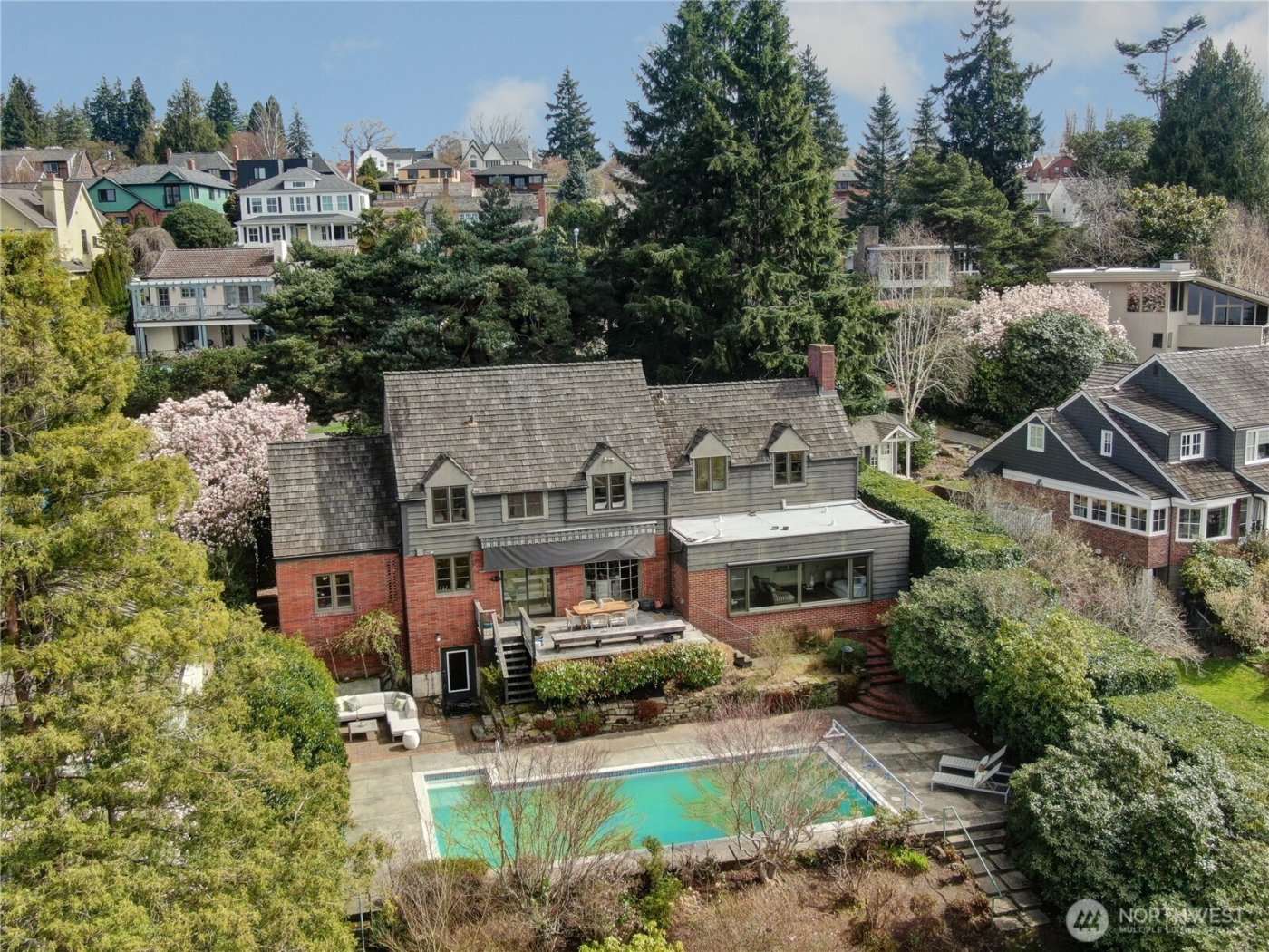 2686 44th Avenue W, Seattle, WA 98199