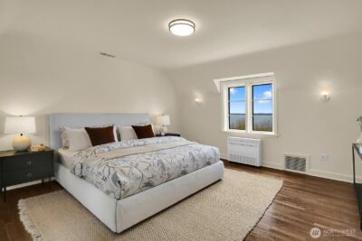 2686 44th Avenue W, Seattle, WA 98199 - Photo 16