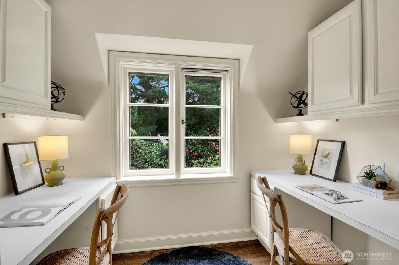 2686 44th Avenue W, Seattle, WA 98199